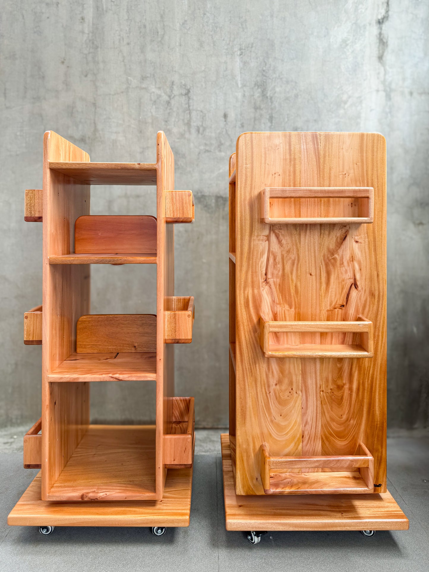 Rotating Bookshelf